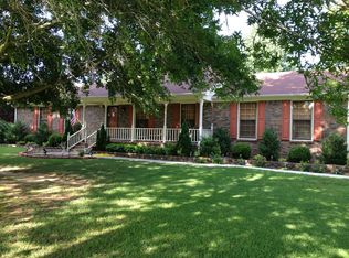 72 Mount Tabor Rd, Hartselle, AL 35640