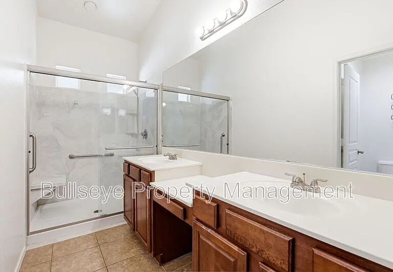 21069 N Jocelyn Ln — Photo 25