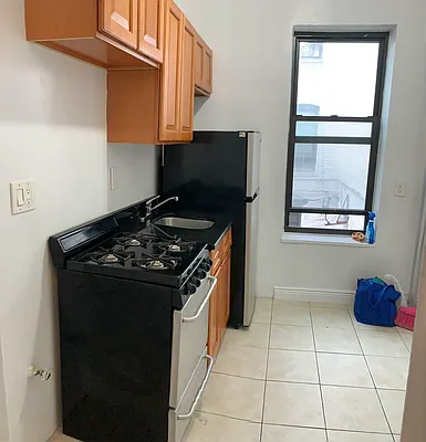 Rented by Living Dream Realty | media 43