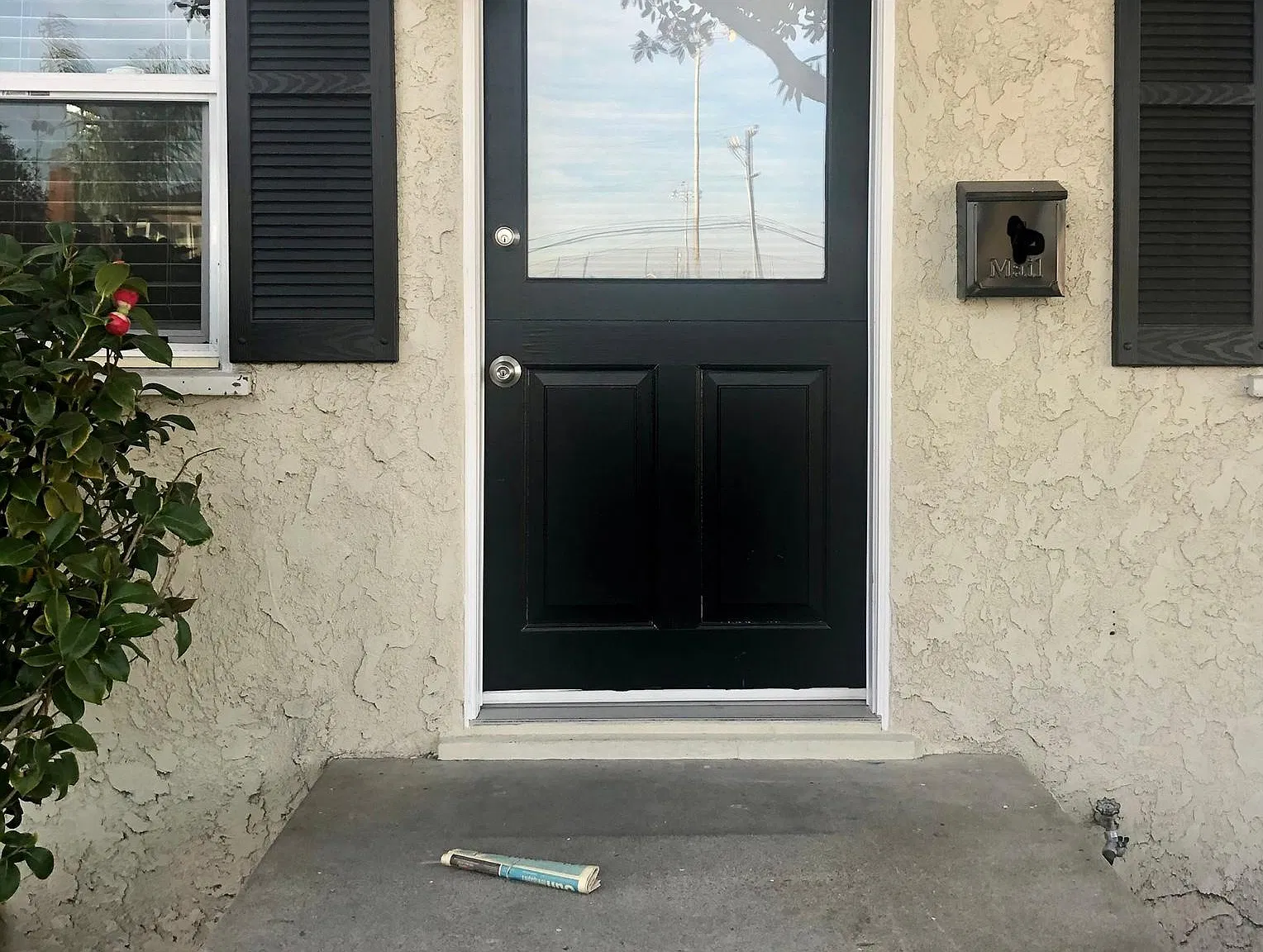 2 bed, 600 sqft, $2,600 — Photo 1