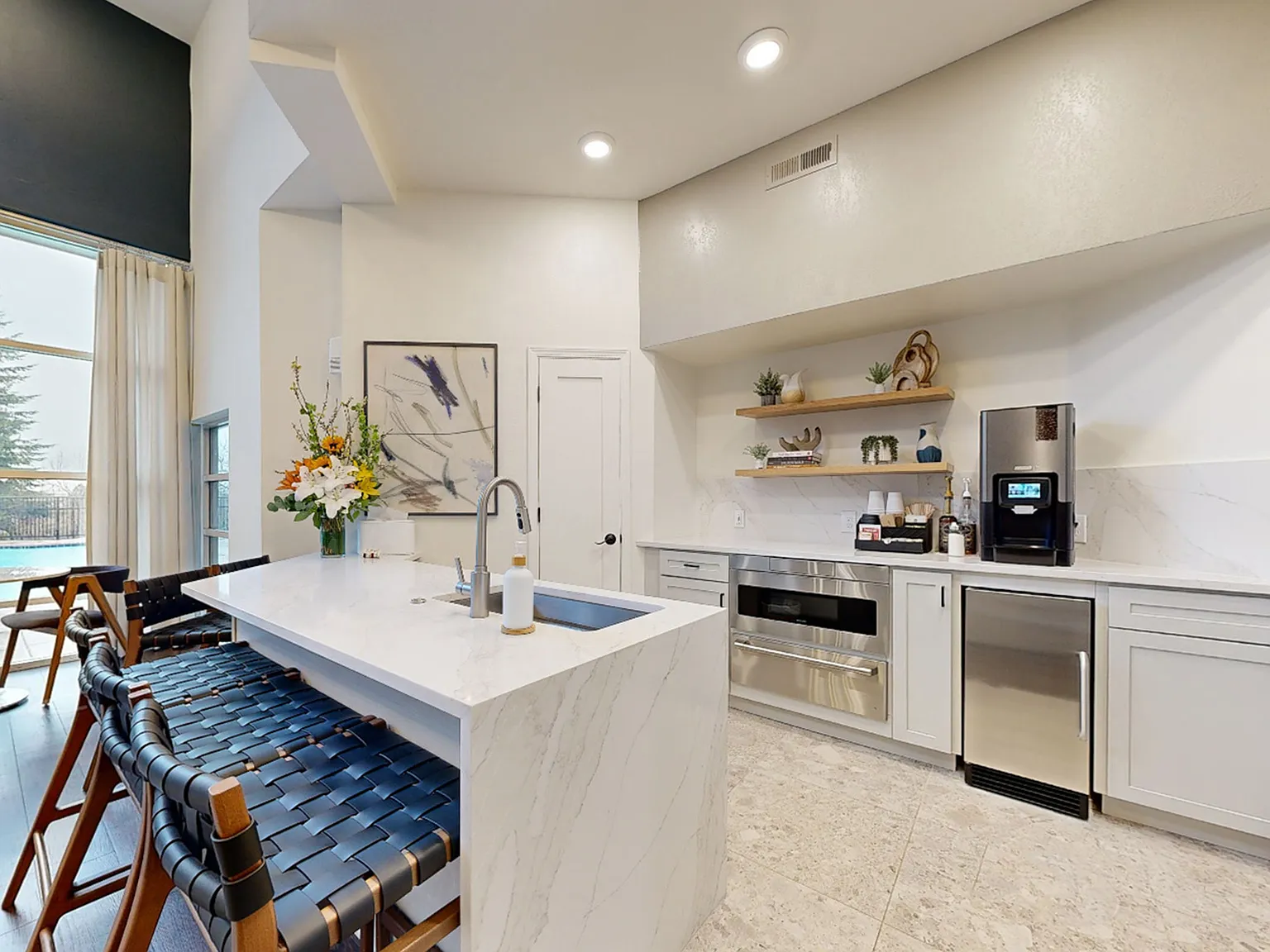Cascade Summit Apartment Homes — Photo 3