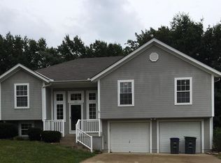 1112 Adams Cir, Pleasant Hill, MO 64080