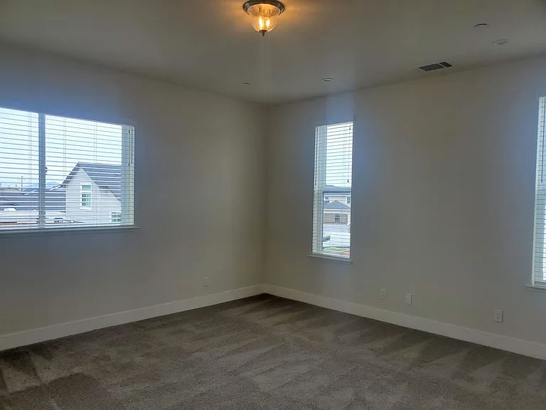 1963 Dogwood Dr — Photo 11