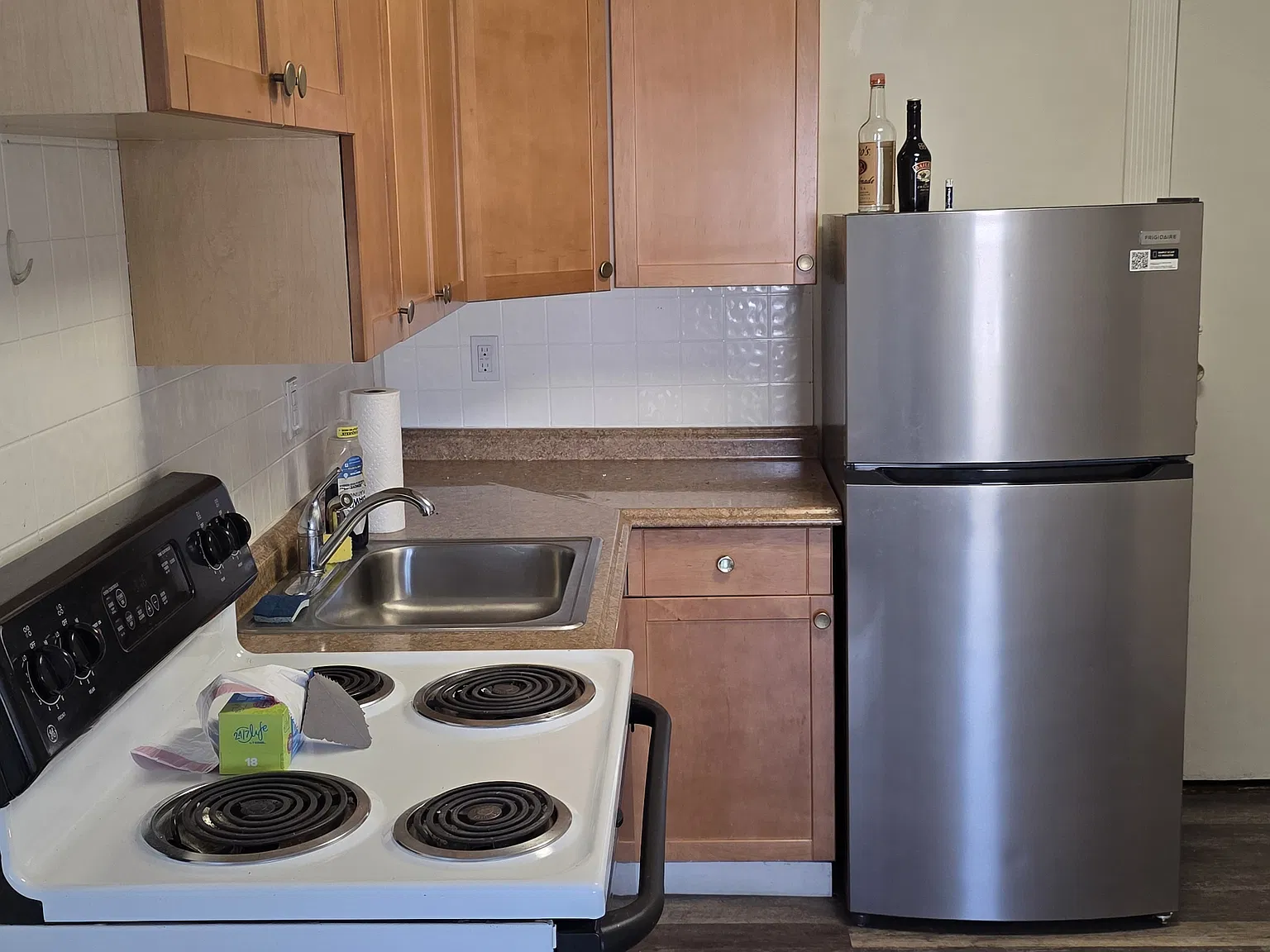 Studio, 350 sqft, $1,850 — Photo 2