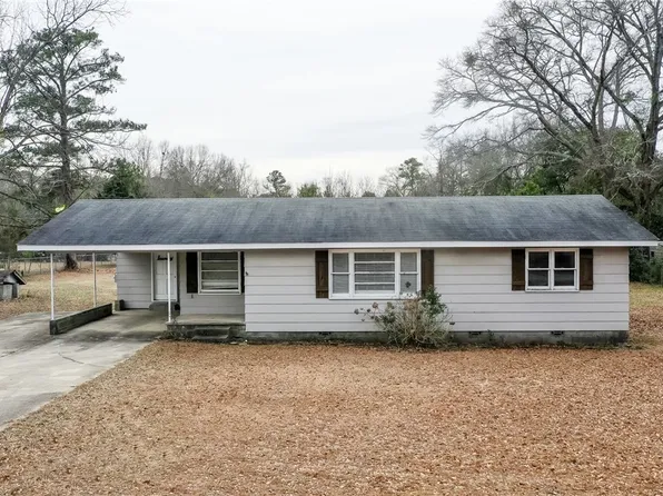 149 Barbershop Rd, Smiths Station, AL 36877