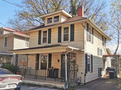 106 Grosvenor St, Athens, OH, 45701