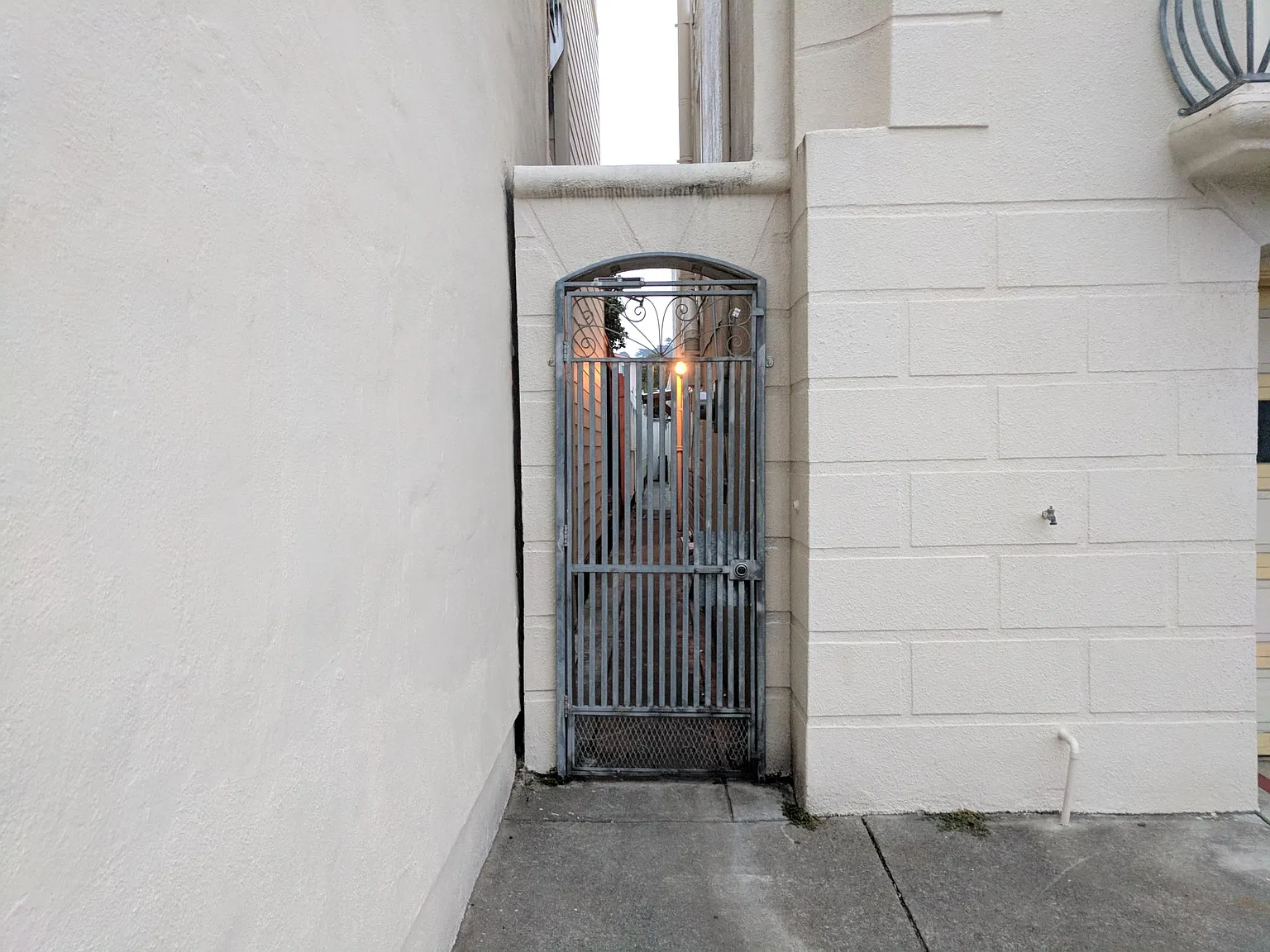 1 bed, $1,050 — Photo 2