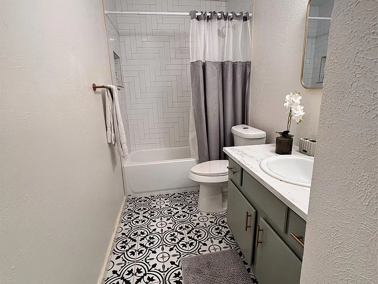 6908 Pondsdale Ln — Photo 11