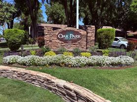 Oak Park Apartments
