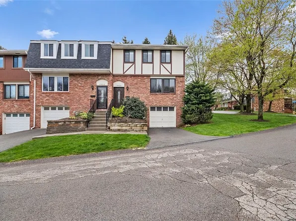 4400 Laurel Oak Dr, Allison Park, PA 15101