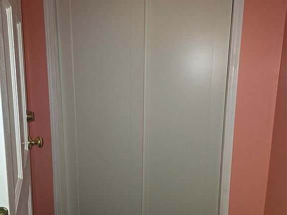 2nd image of 142 Morton St