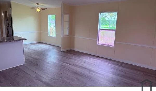 3 bed, $2,000 — Photo 4