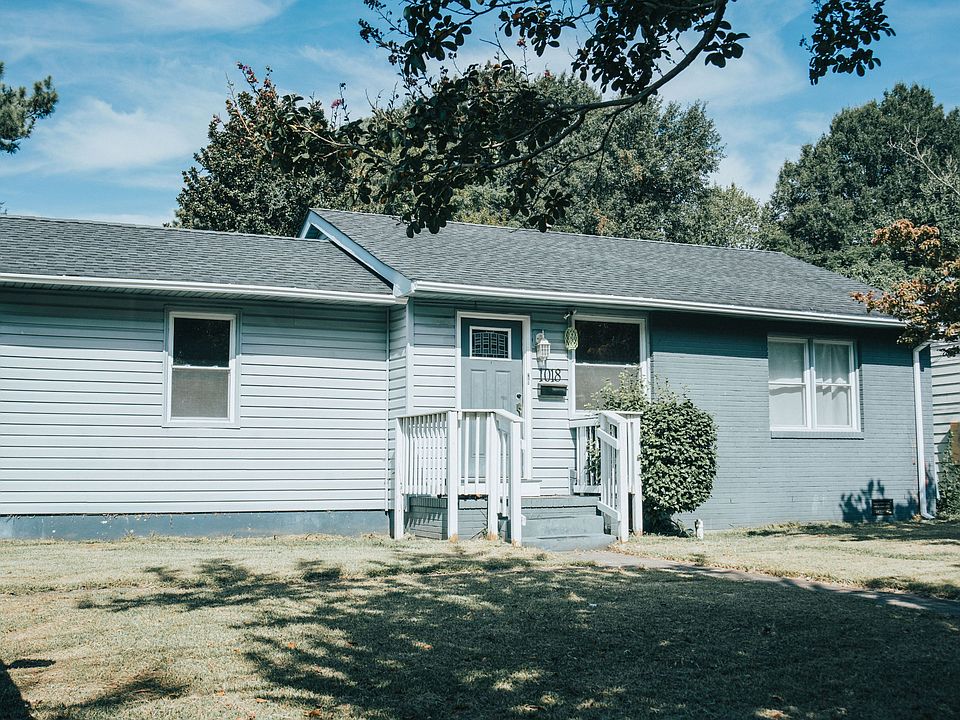 1st image of 1018 Clay St