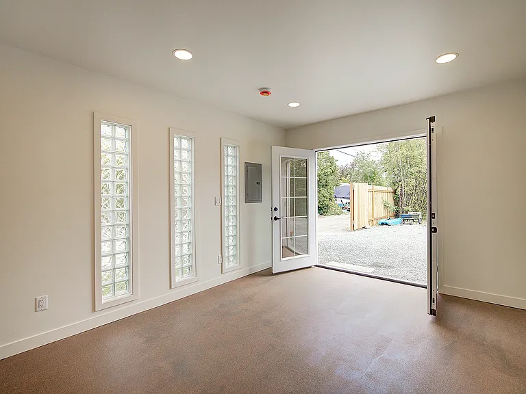 2410 SW Brandon St #2410 — Photo 5