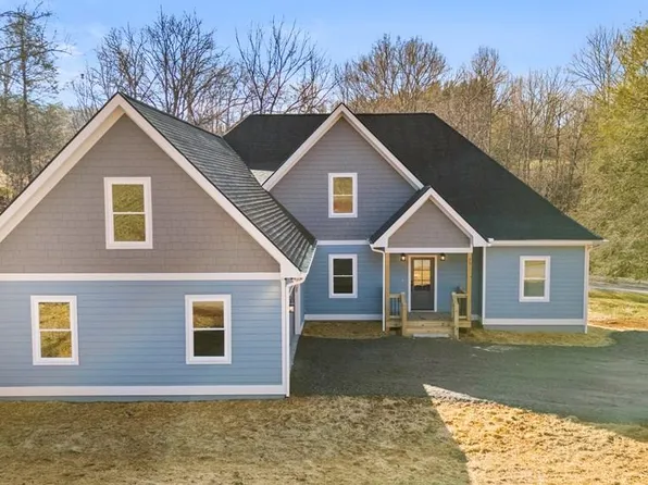 29 Autumn Trl, Franklin, NC 28734