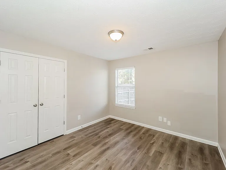 4021 Castle Way — Photo 14