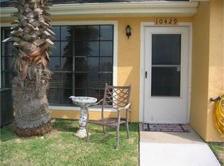 10429 Schaper Dr, Galveston, TX 77554