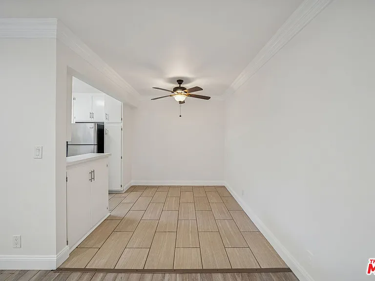 1215 N Hayworth Ave #104 — Photo 3