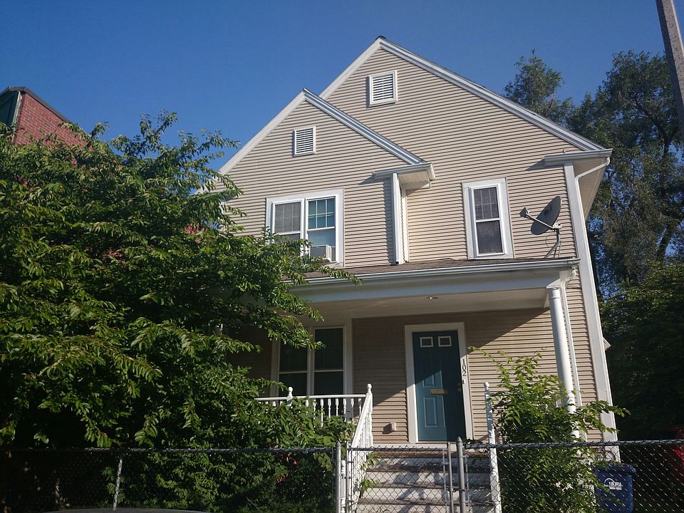 2nd image of 102 Brook Ave