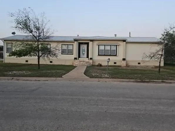 1301 Savell St, Sonora, TX 76950