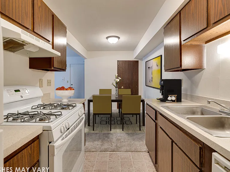 Beacon Hill and Great Oaks Apartments — Photo 69