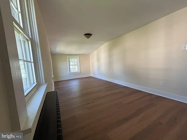 888 Walnut St — Photo 23