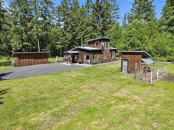 4th image of 101 Yetter Lane