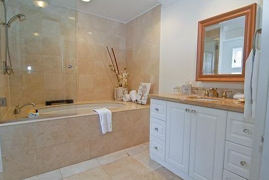 5th image of 15724 Fisher Island Dr #15724
