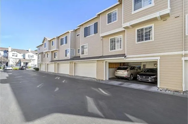 1102 Brooks Range Lndg — Photo 44