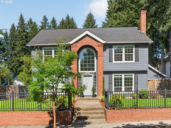 7860 SW Gearhart Dr, Beaverton, OR 97007