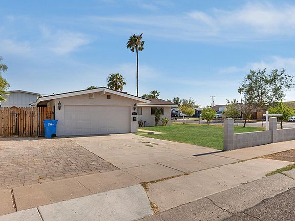 2nd image of 3655 W Diana Ave