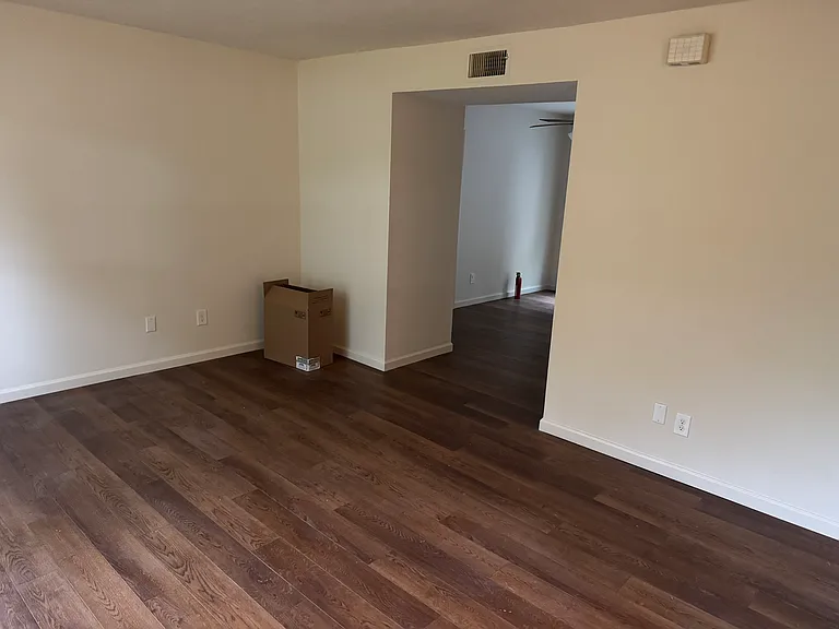 1020 Parrish Rd — Photo 36