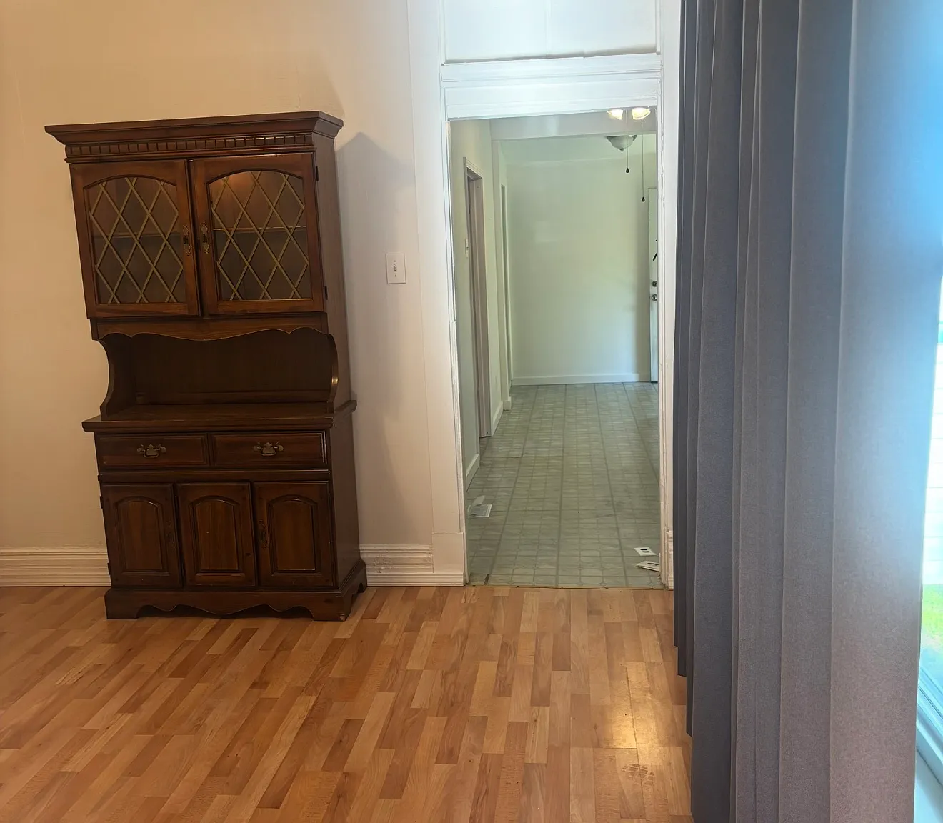1 bed, 700 sqft, $1,000 — Photo 2