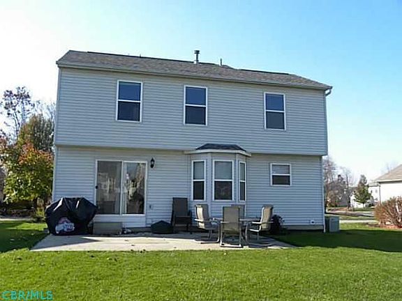 2nd image of 1681 Valley Dr