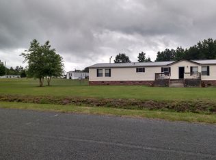 5223 Hub Johnson Rd, Hope Mills, NC 28348