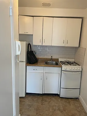 Rented by K & O Realty Associates Inc. | media 6