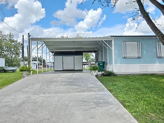 4th image of 2121 SE 33rd St