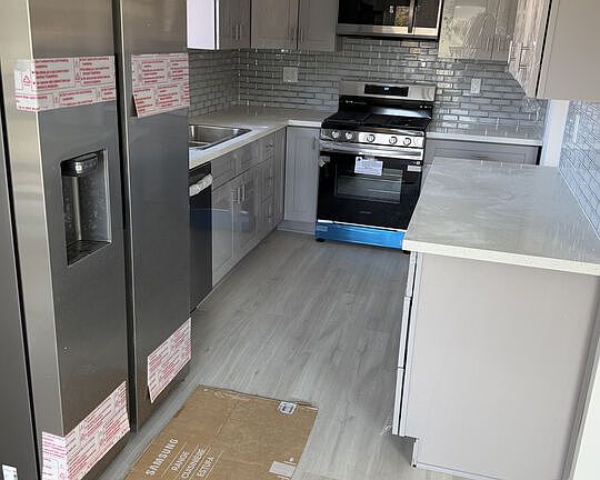 5th image of 1522 Dixon St #7
