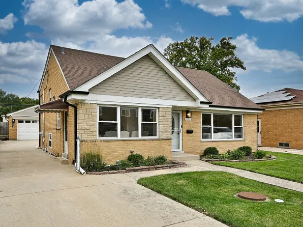 1652 Heidorn Ave, Westchester, IL 60154