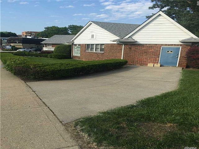 2nd image of 21402 24th Ave