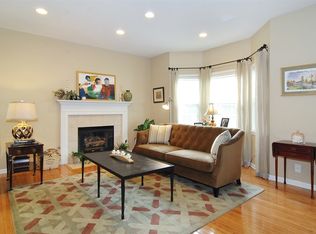 3834 N Milwaukee Ave #5, Chicago, IL 60641