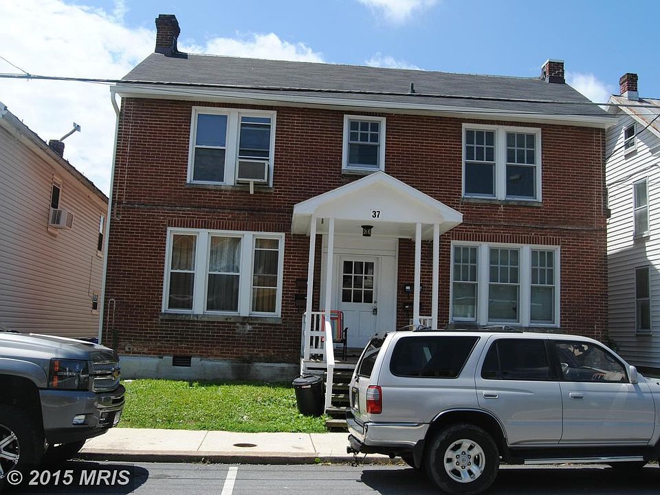 Exterior (Front)