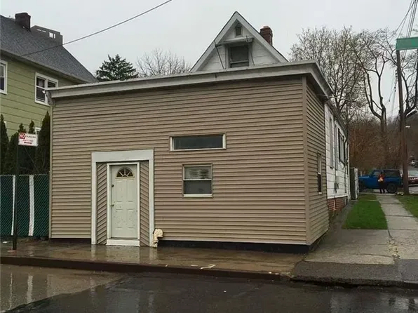 976 Van Duzer St, Staten Island, NY 10304
