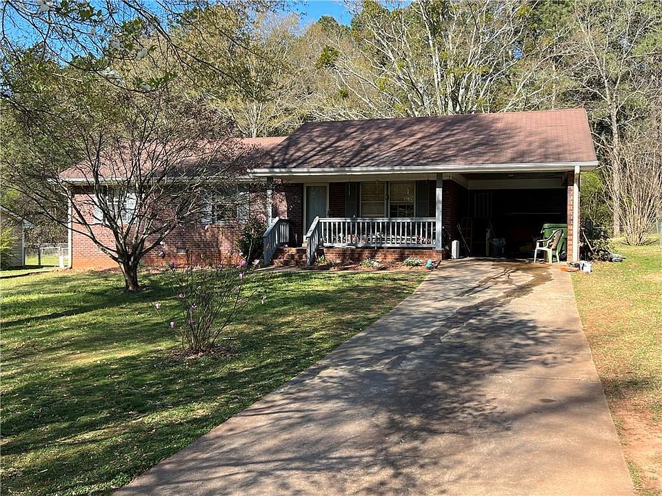 1st image of 829 Park Lake Ct NW