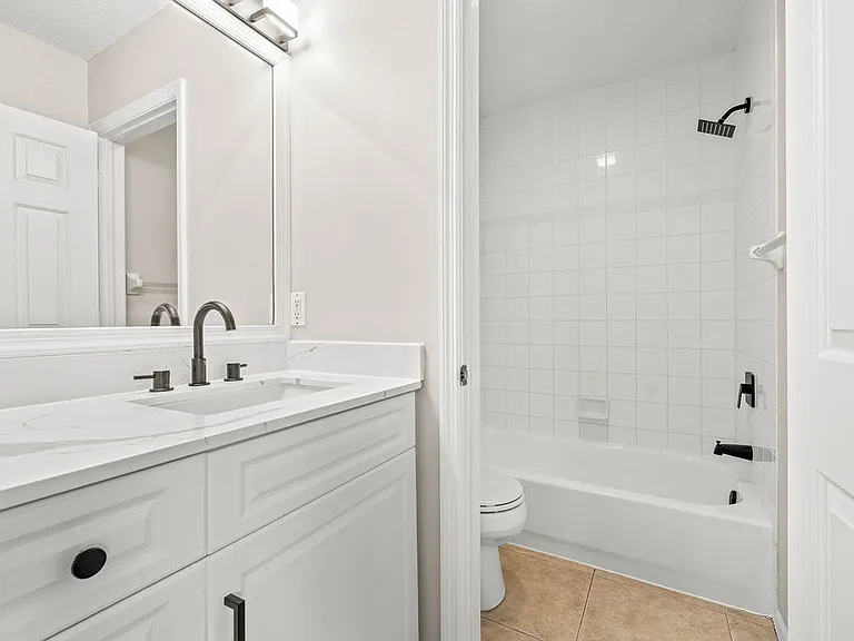 1542 N Lawnwood Cir #37D — Photo 19