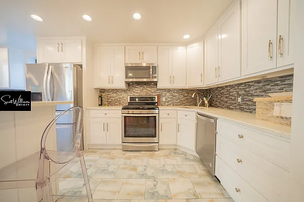 Rented by Scott Williams Realty LLC | media 7