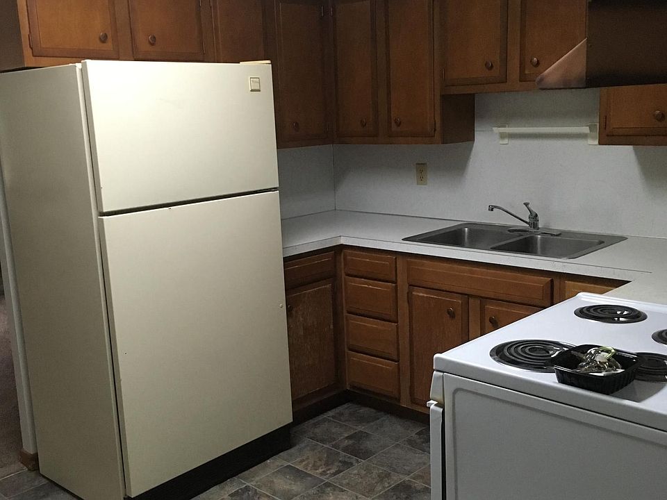 2nd image of 442 Rowland St APT 3