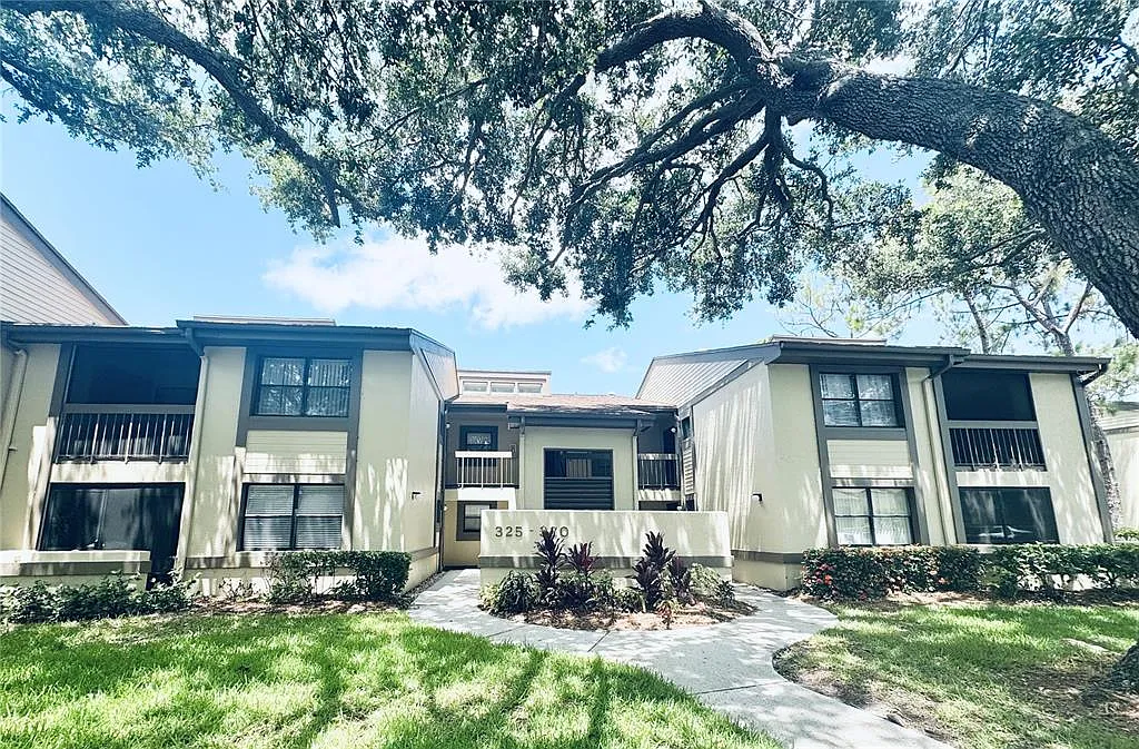 2 bed, 2.0 bath, 888 sqft, $1,650 — Photo 1