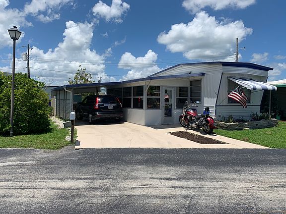 3rd image of 184 Bridge Blvd