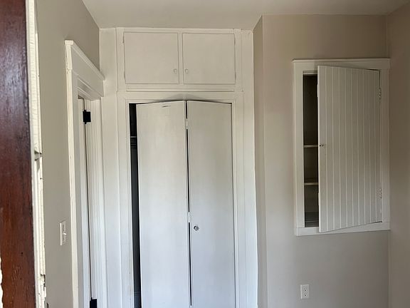 4th image of 2 Bedlow Ave Floor 1